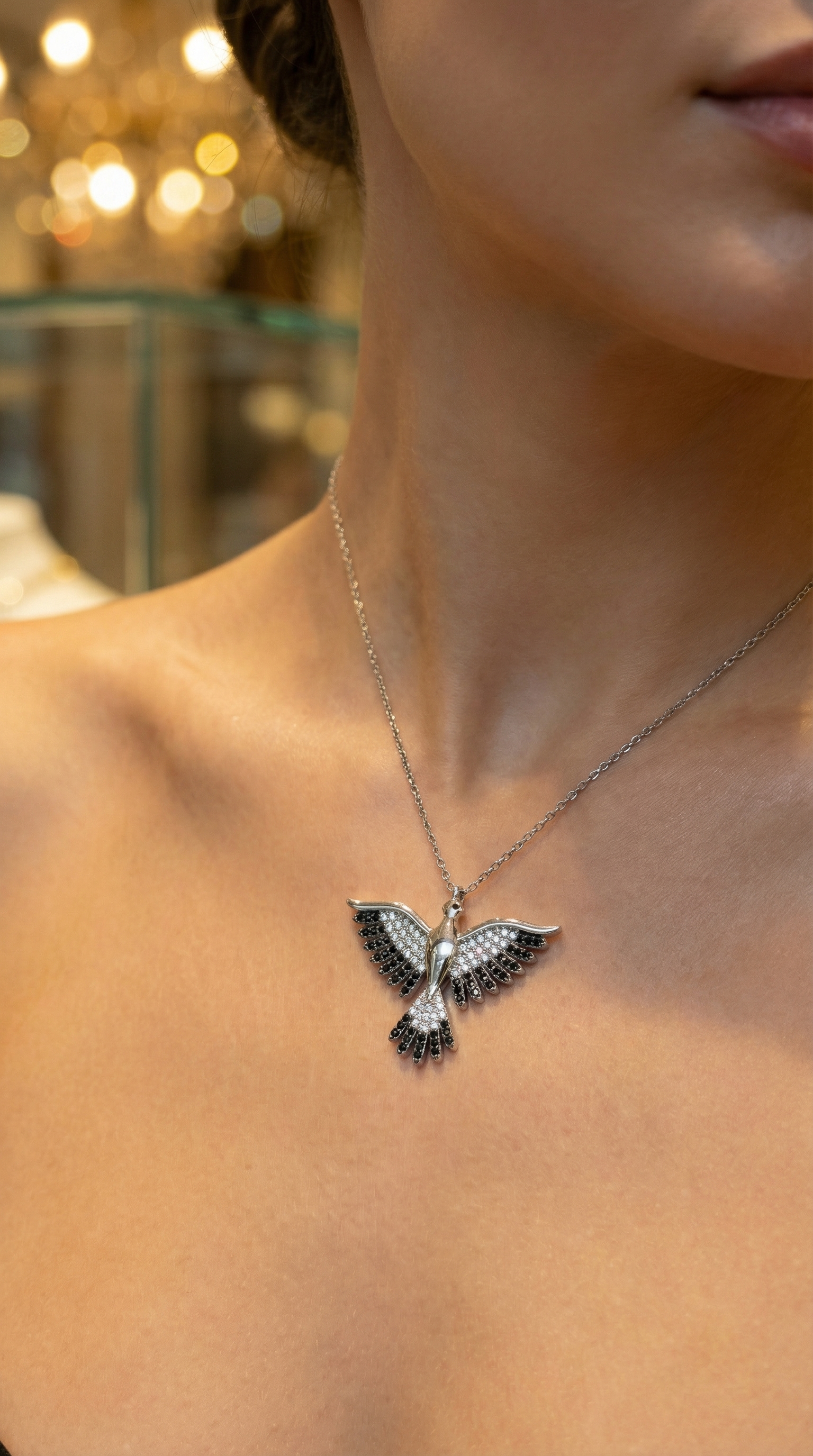 925 Ayar Gümüş Zümrüdüanka Kuşu Figürlü Siyah Beyaz Taşlı Kadın Kolye – Özel Tasarım, Zarif Hediyelik